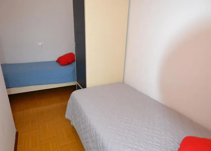 Retreat With Shared Pool * Μπιμπιόνε